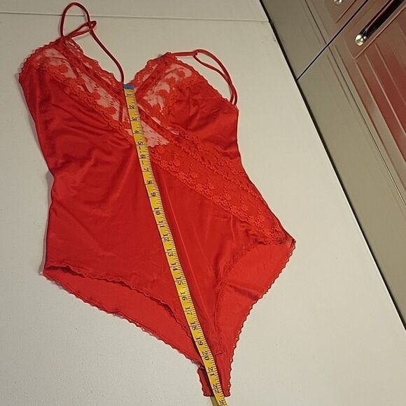 JcPenny Vintage Red Lace Bodysuit, size Medium Valentine's Day Coquettegirl - Picture 9 of 9